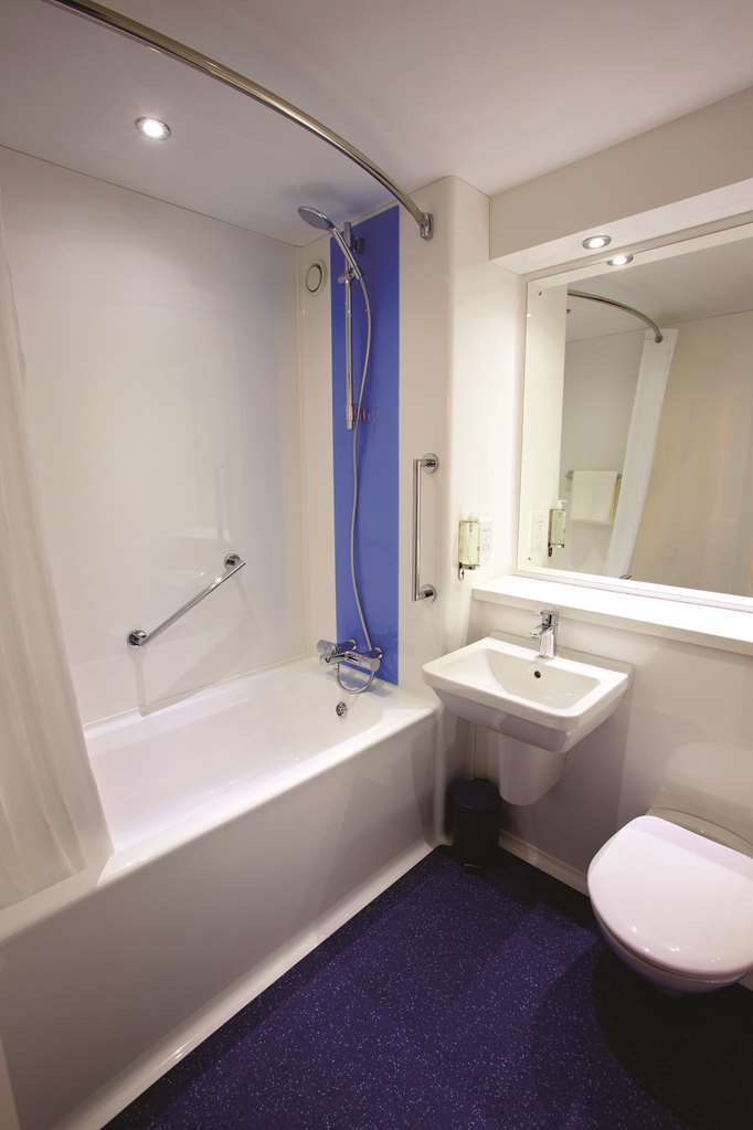 Travelodge Stirling M80 Cambusbarron Zimmer foto